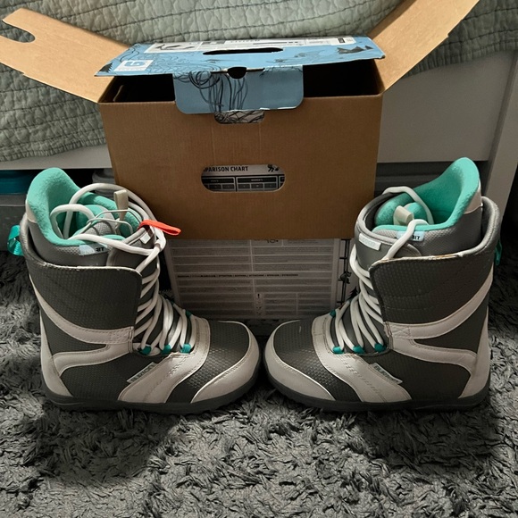 Burton Coco Imprint 1 Winter Boots - Picture 5 of 6